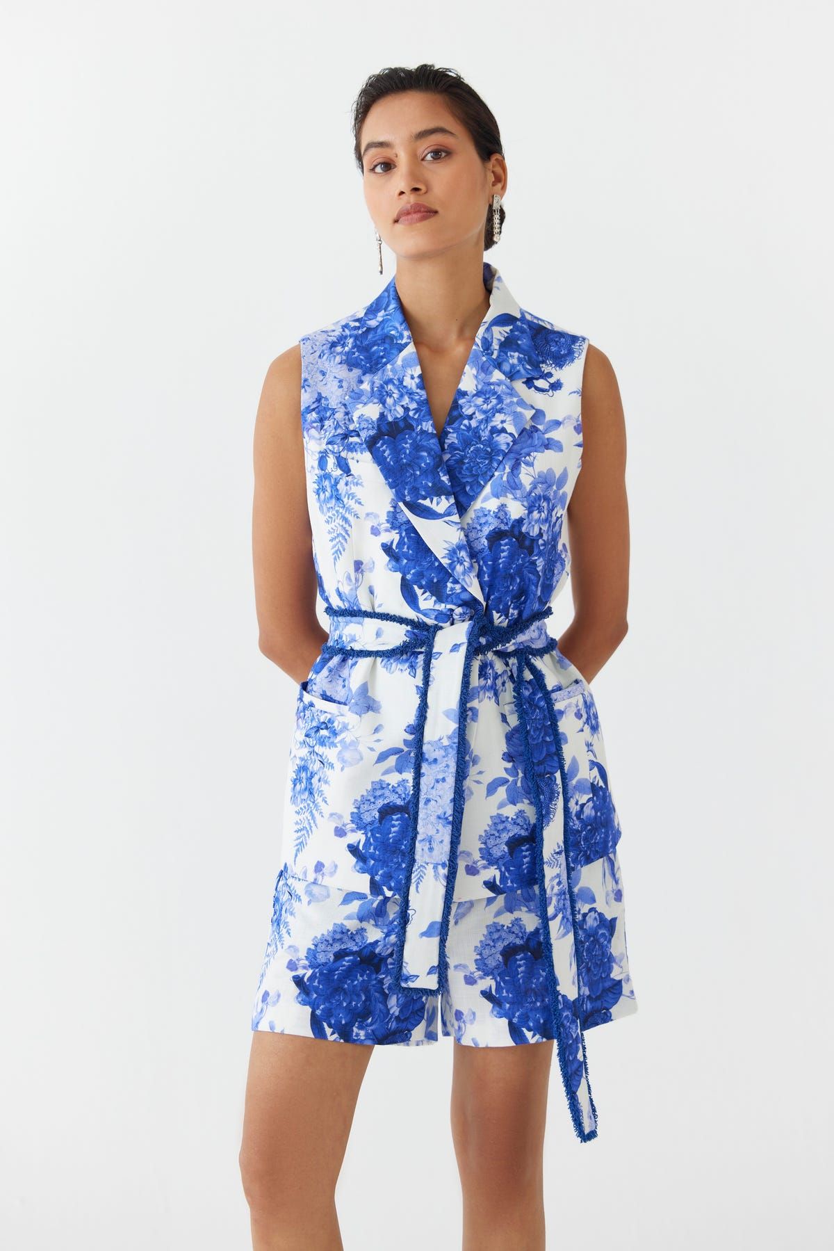 CHINTZ BLAZER & SHORTS - image 2