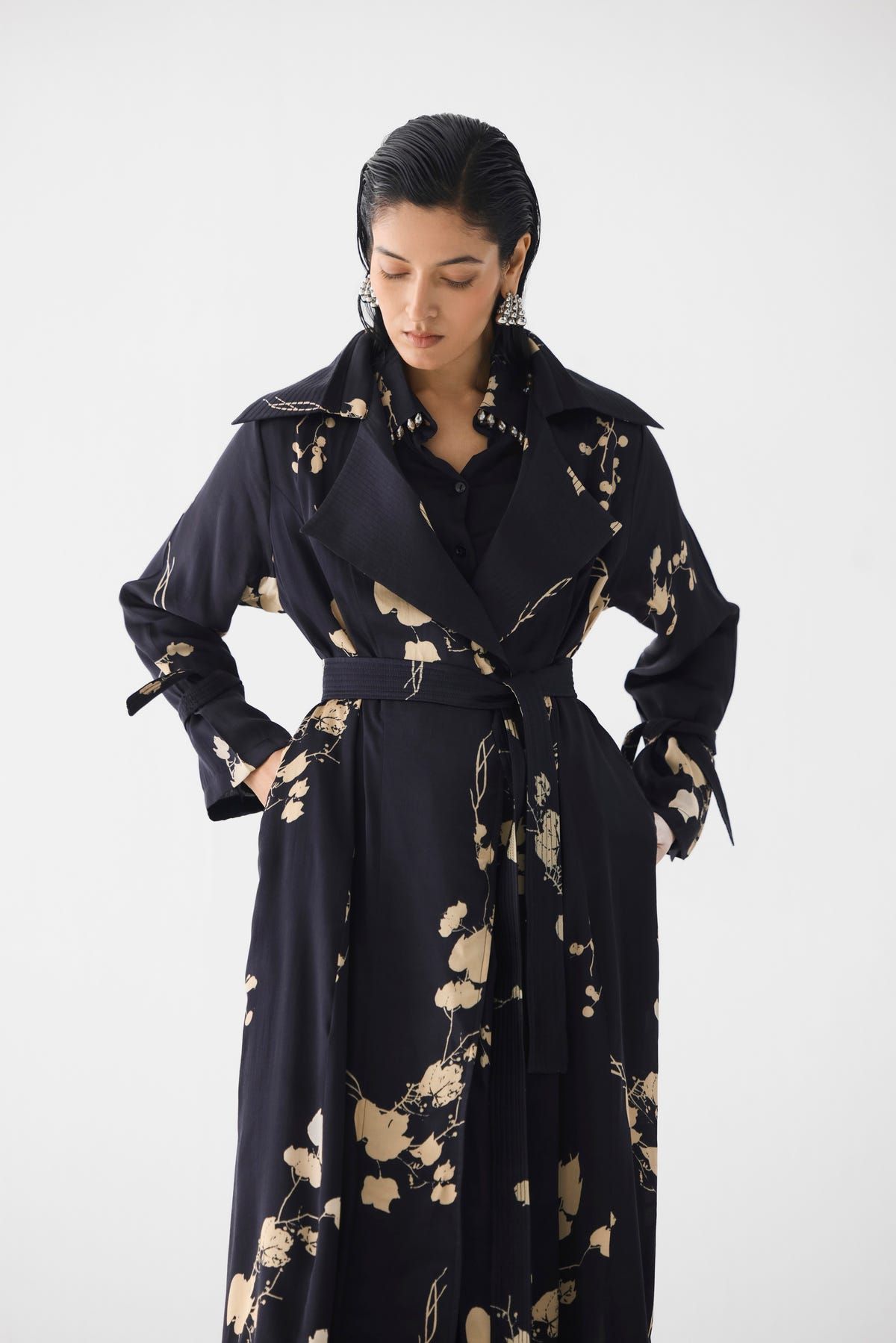 BLACK SAKURA TRENCH COAT - image 3