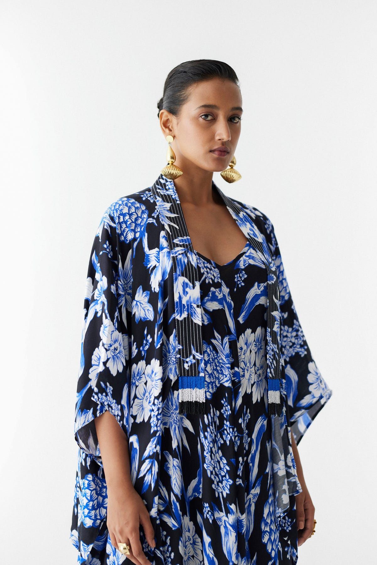 BLACK PINEAPPLE JUMPSUIT & CAPE - image 2