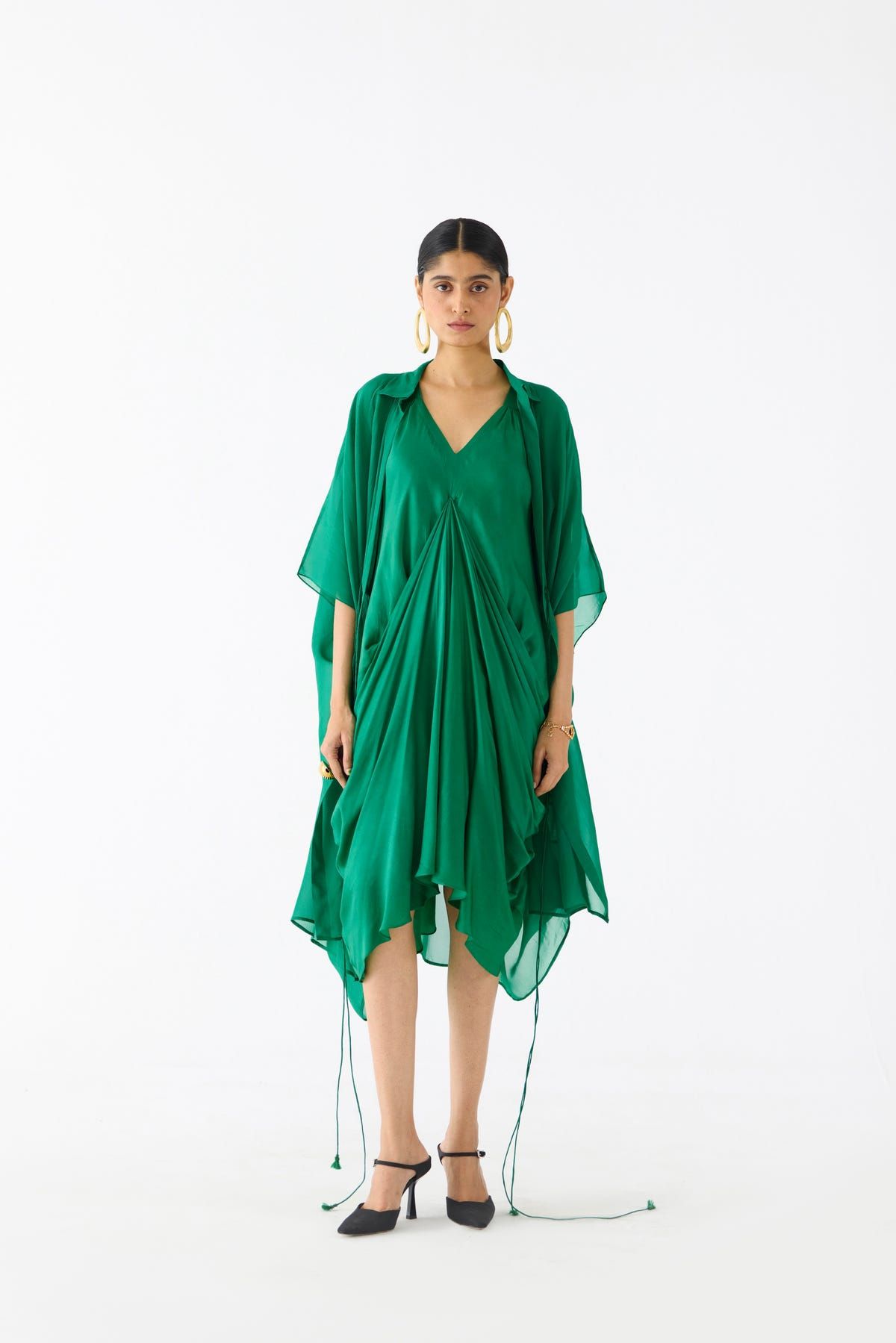 EMERALD MIDI DRESS WITH ORGANZA CAPE - image 1