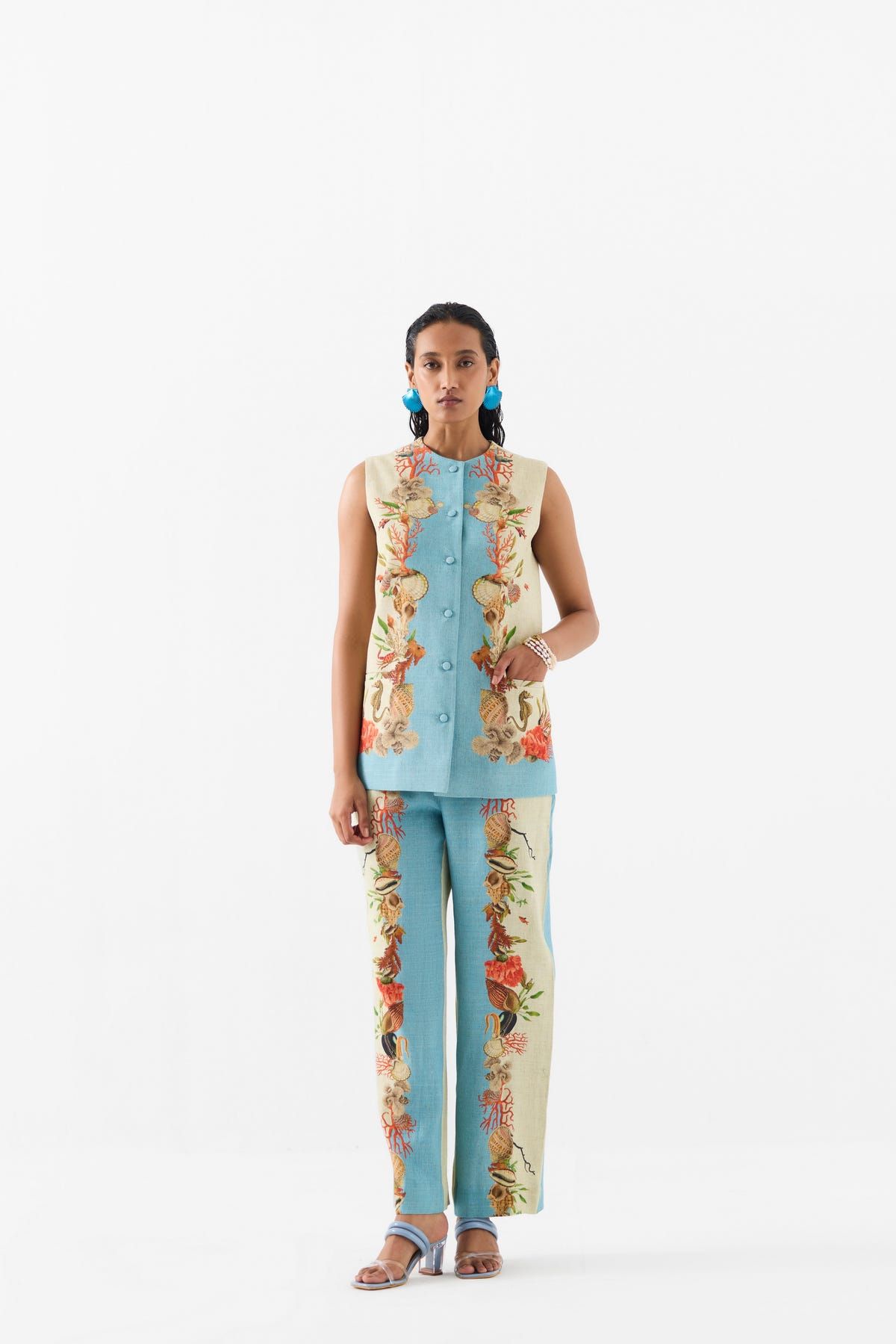 MAPUSA BLAZER AND Trousers - image 1