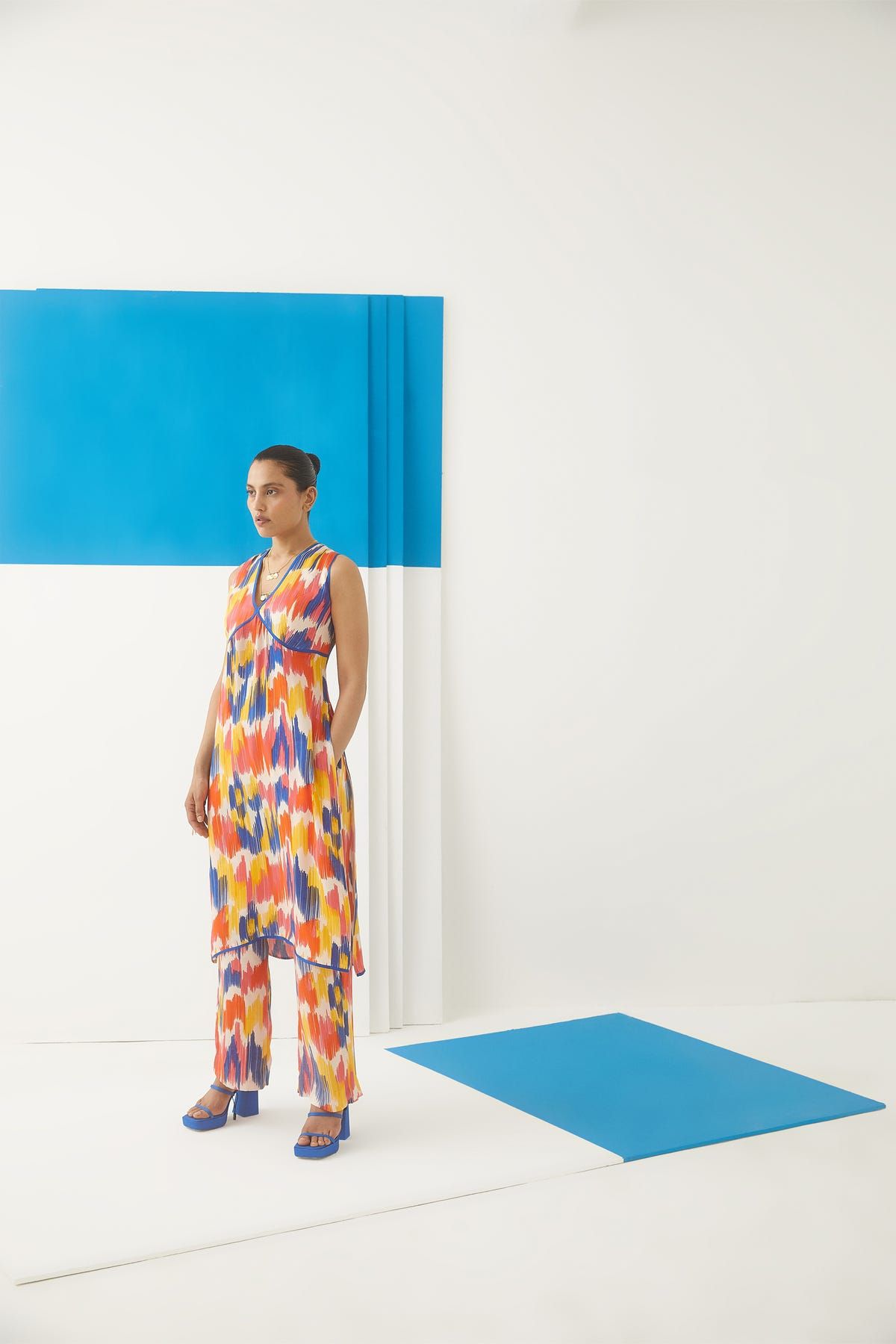 Ikat Kurta & Trousers - image 2