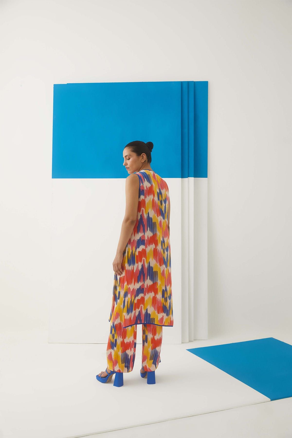 Ikat Kurta & Trousers - image 3