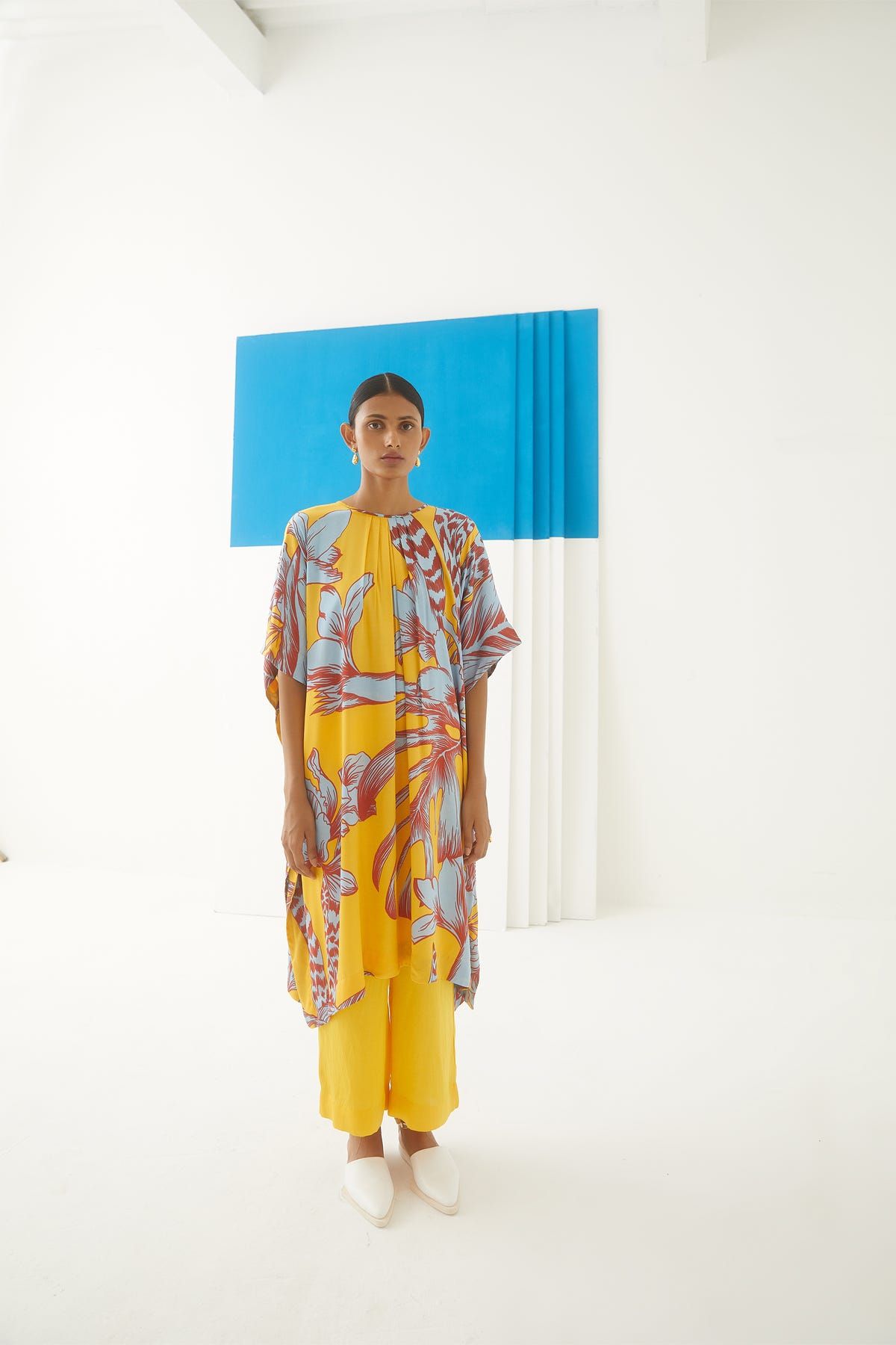 Aphrodite Kimono Kurta & Trousers - image 1