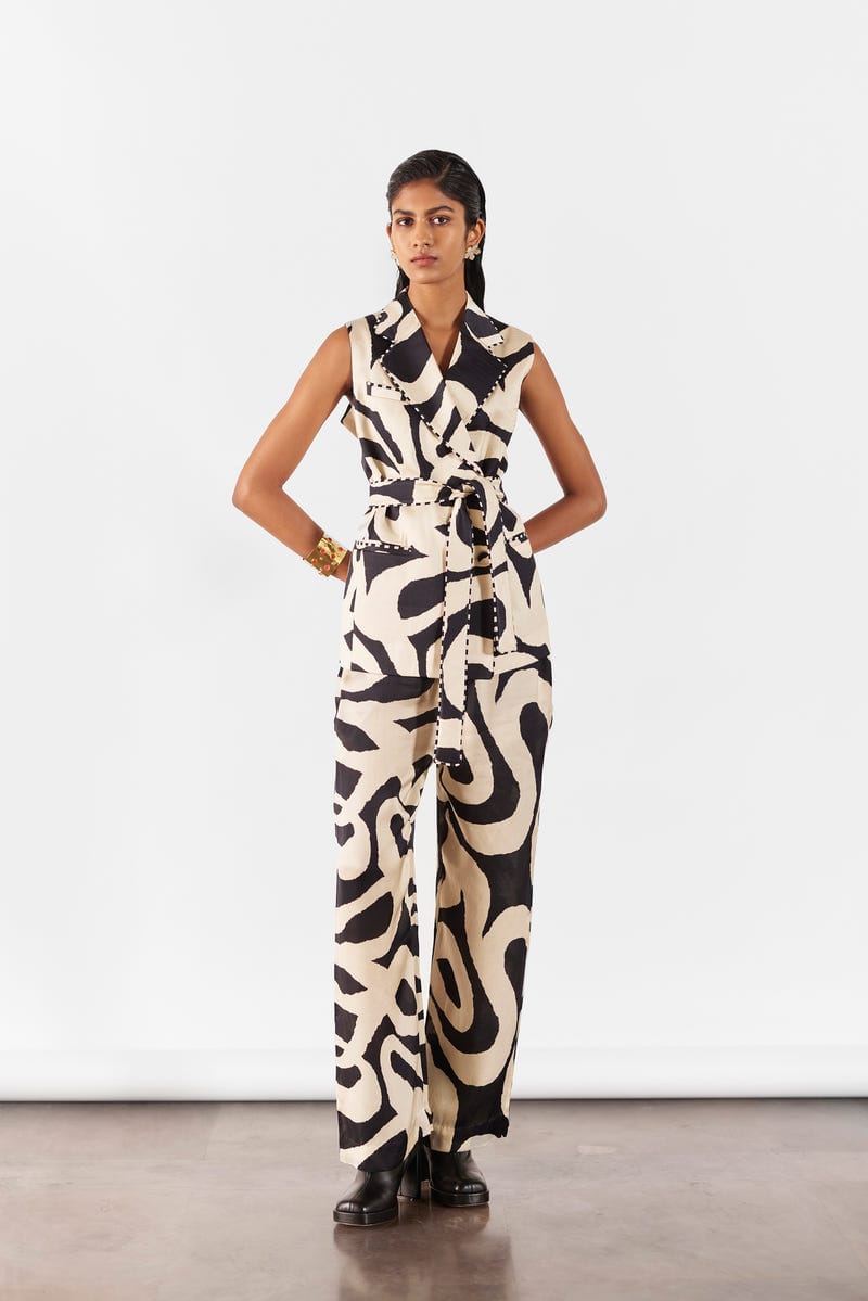 CHESTNUT BLAZER & TROUSERS CO-ORD