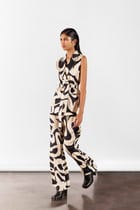 CHESTNUT BLAZER & TROUSERS CO-ORD view 3