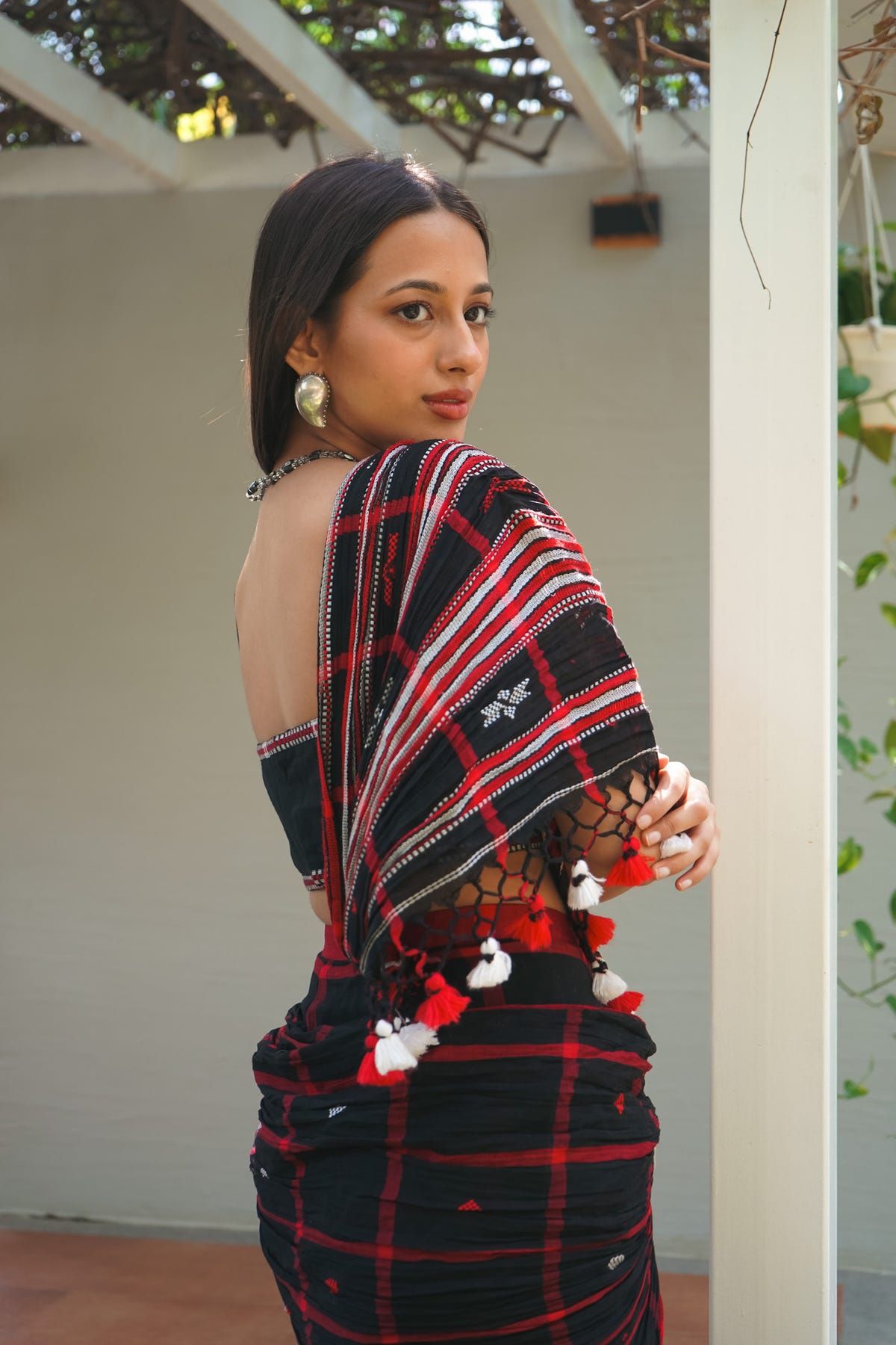 Khet Structure Sari Gown - image 4