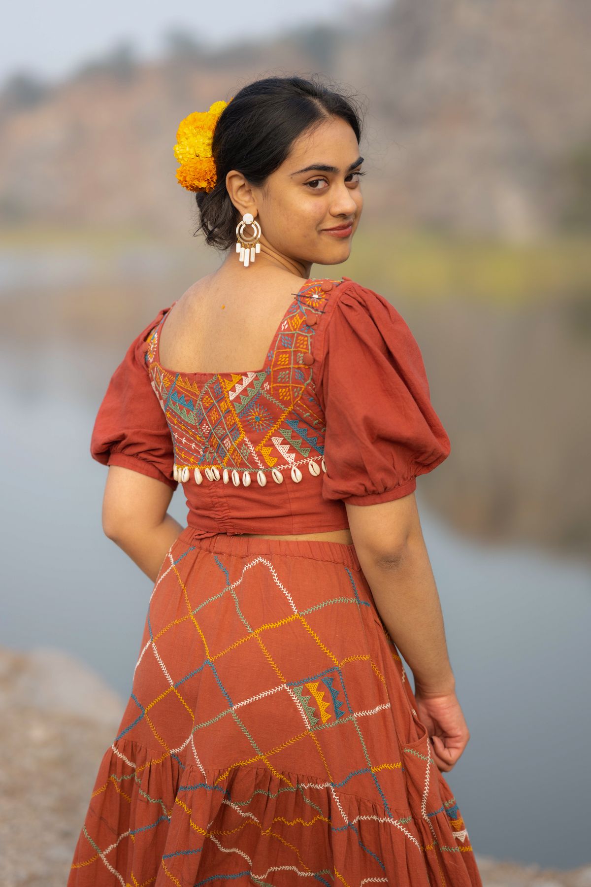 Alankara Balloon Sleeve Crop Top - image 6