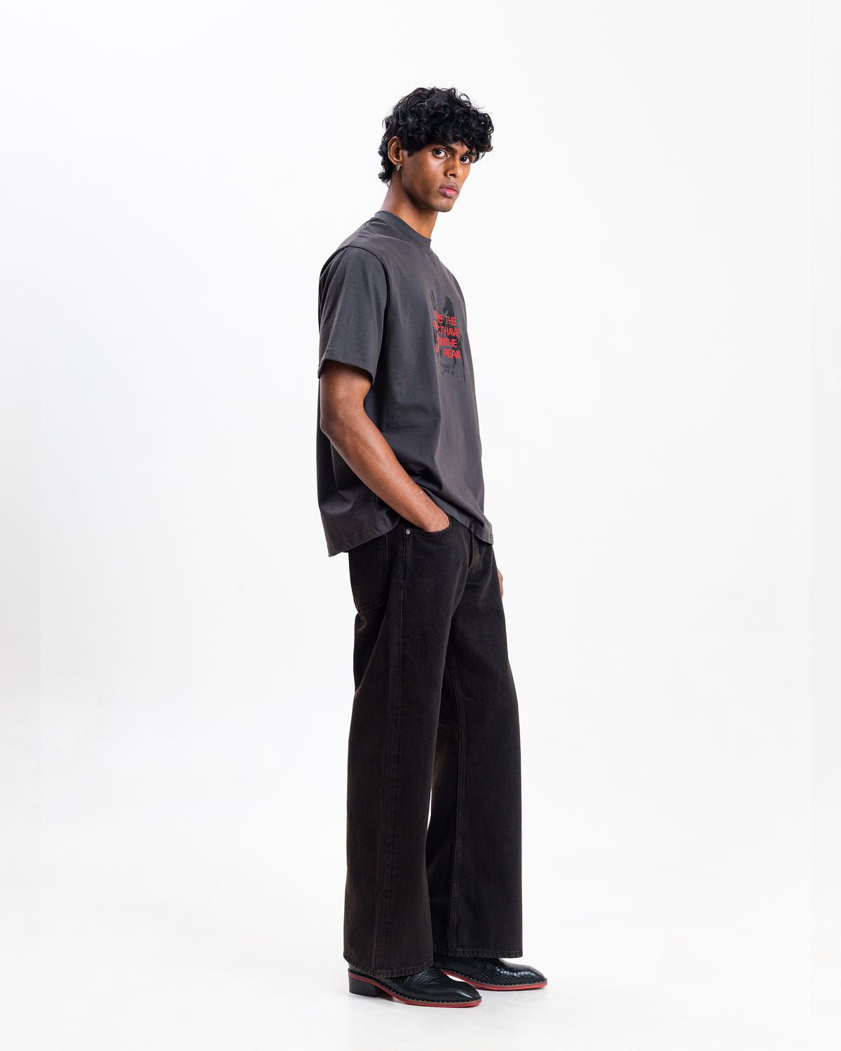 GRAPHITE ESSENTIAL T-SHIRT (Unisex) - image 6
