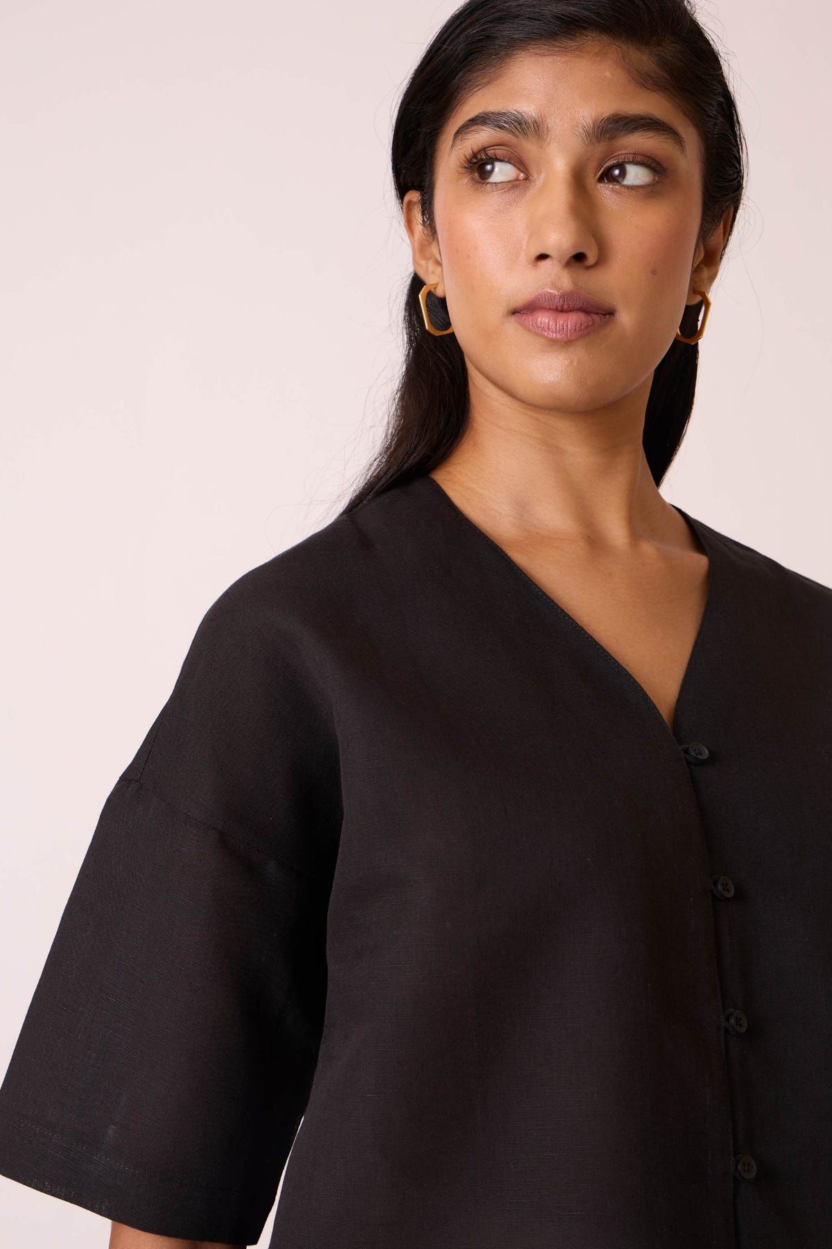 Yuko Black Linen Top - image 3
