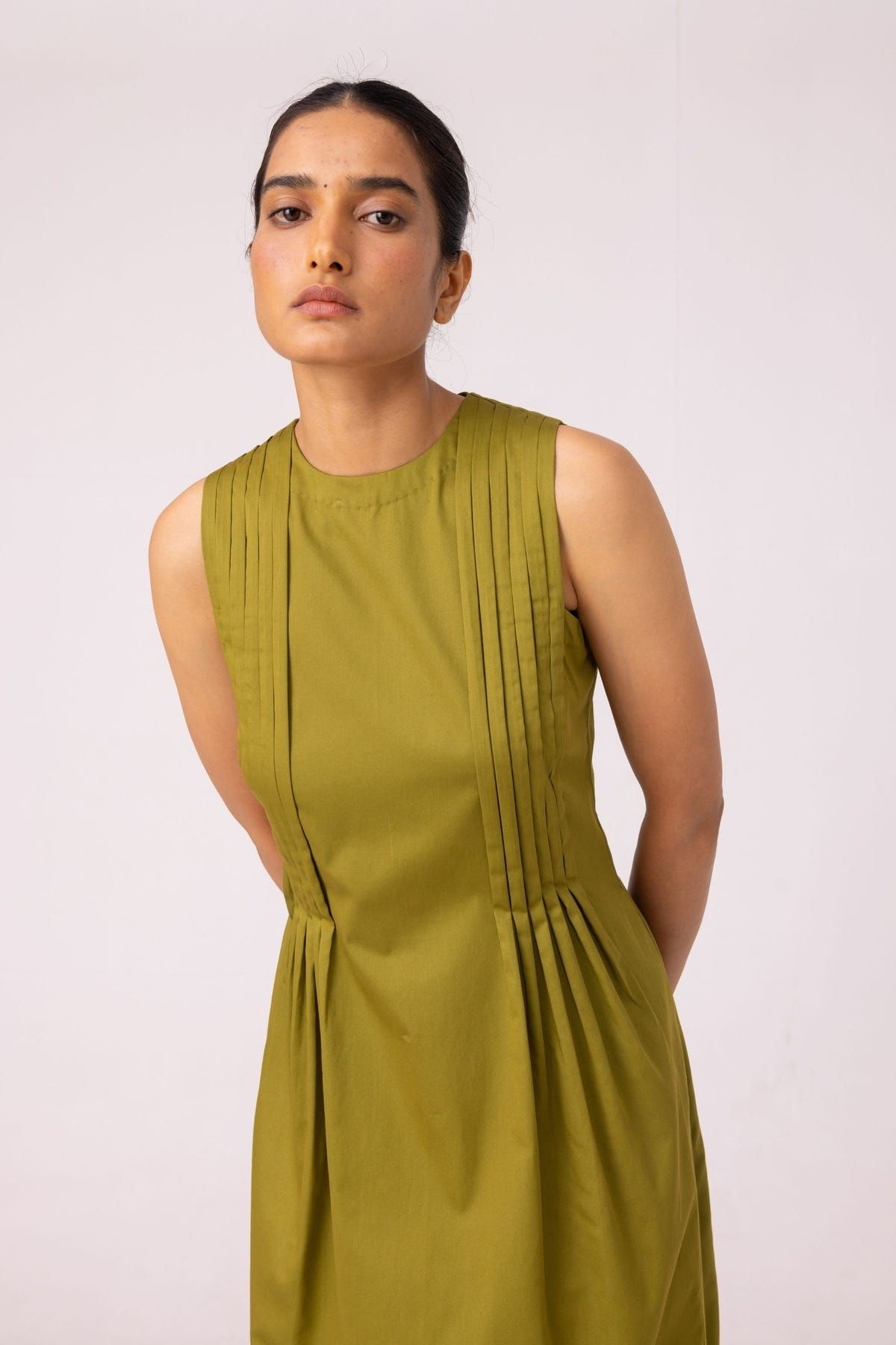 Indika Green Pleated Midi Dress - image 7