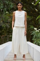 Freida - Top view 2
