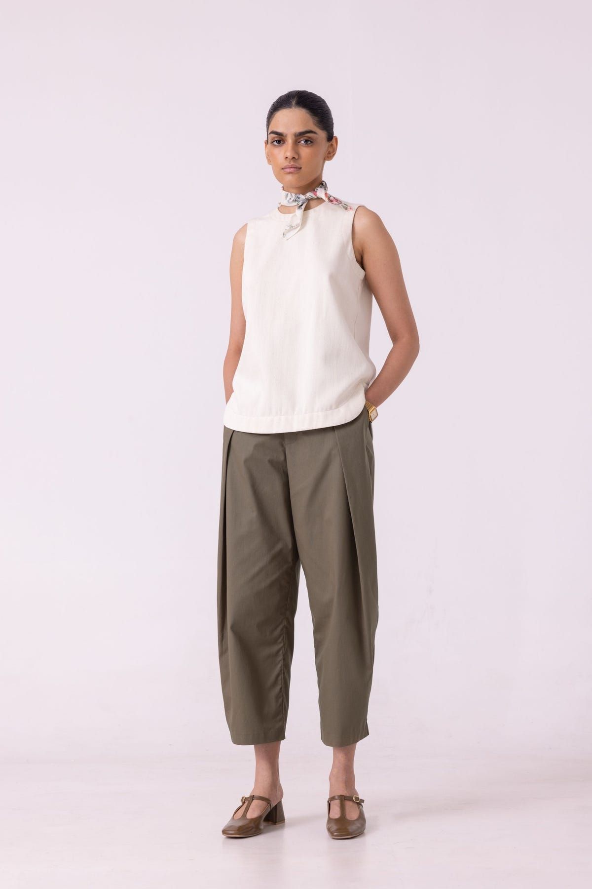 Elinor Olive Barrel Pants - image 1