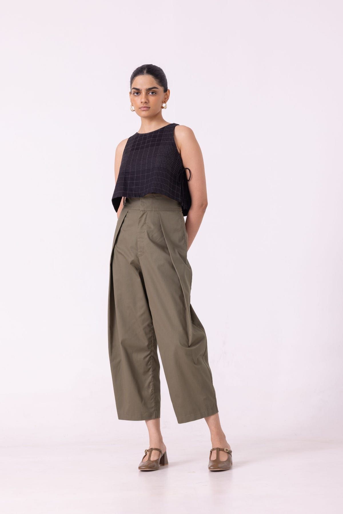 Elinor Olive Barrel Pants - image 5