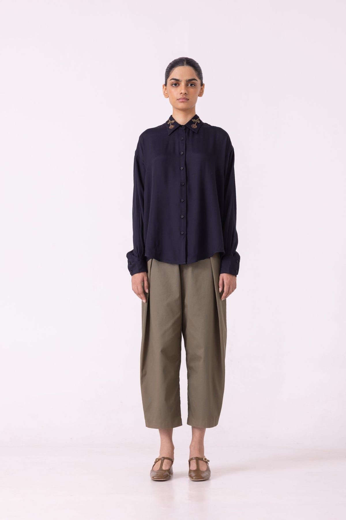 Elinor Olive Barrel Pants - image 9