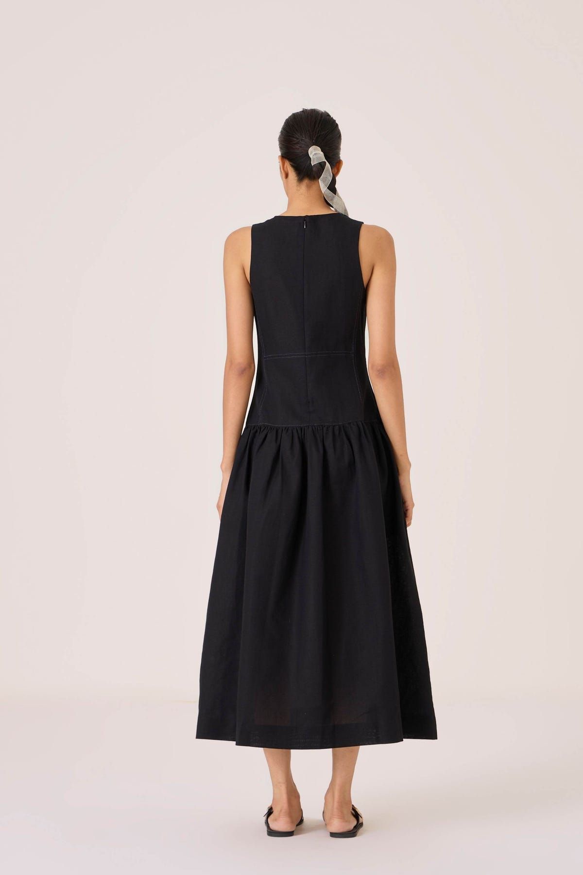 Nuwan Black Quilted Dress - image 11