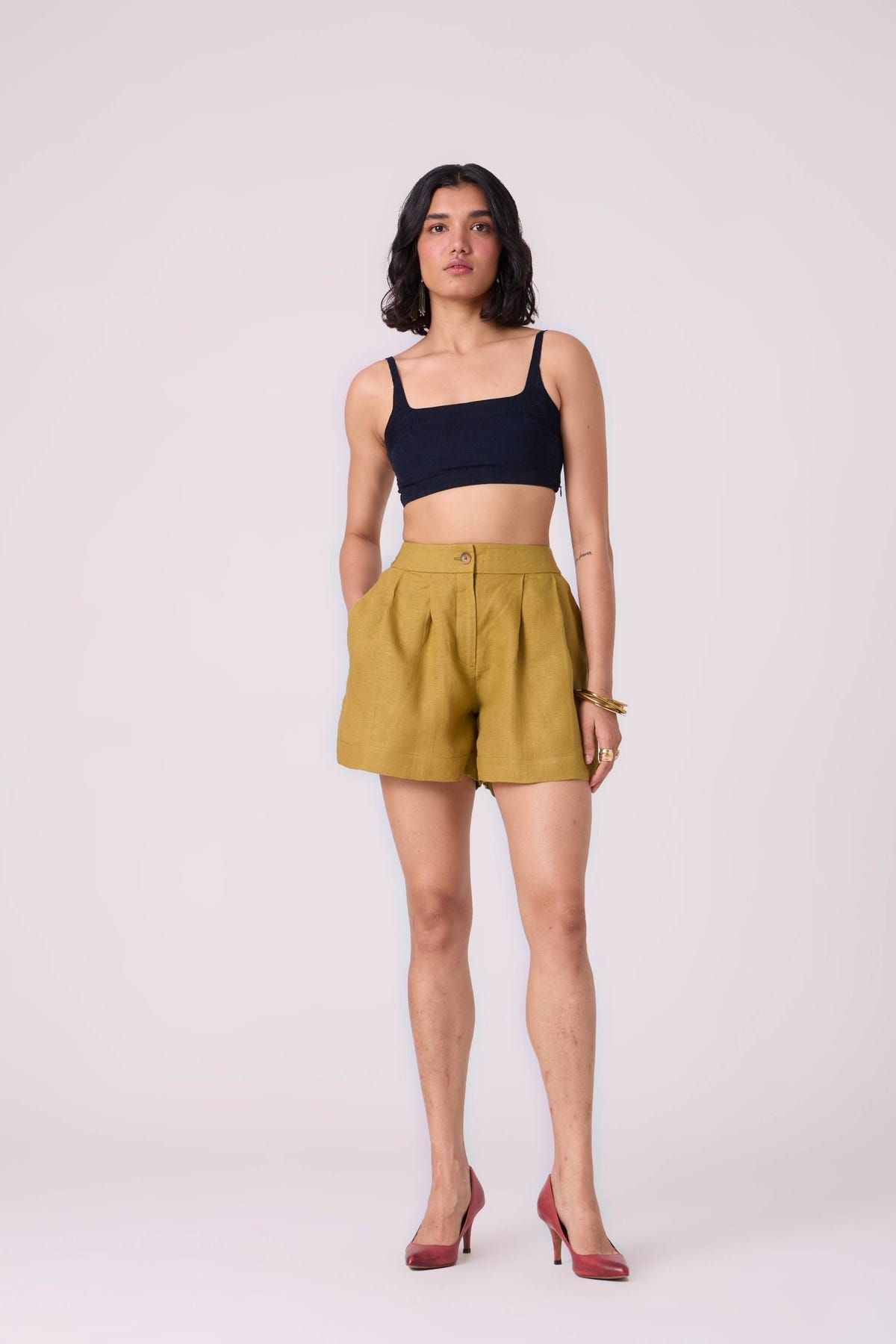 Maxim Olive Linen Shorts - image 1