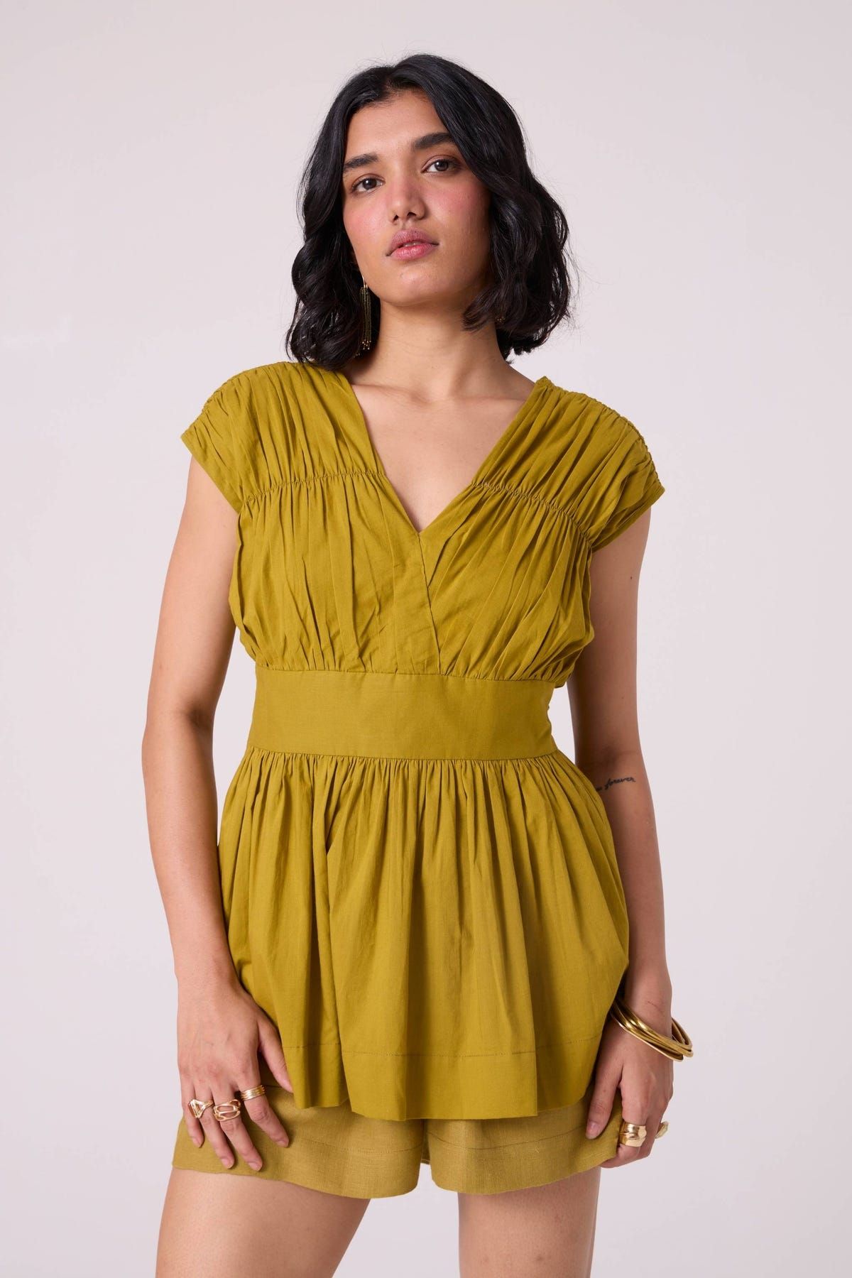 Maxim Olive Linen Shorts - image 5