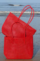 Farmer's Basket Red - Medium view 3