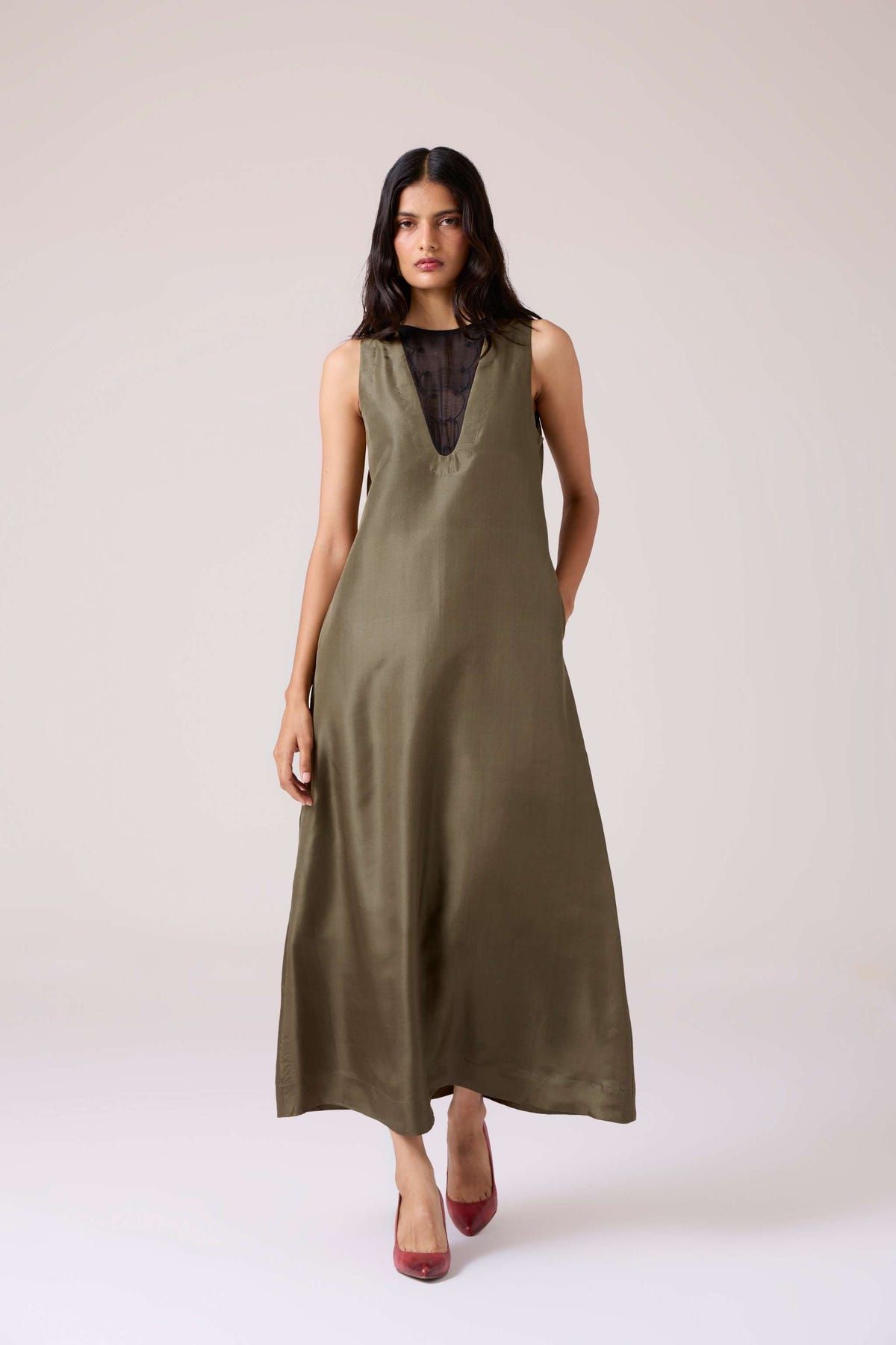 Velyra Olive Silk Dress - image 4