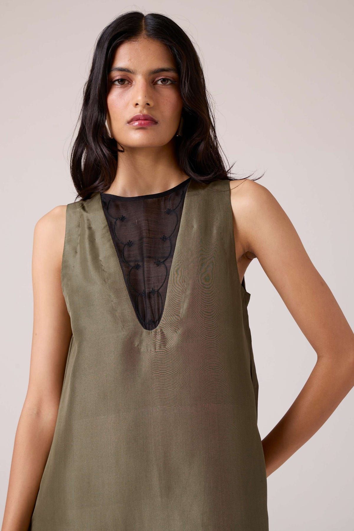 Velyra Olive Silk Dress - image 7