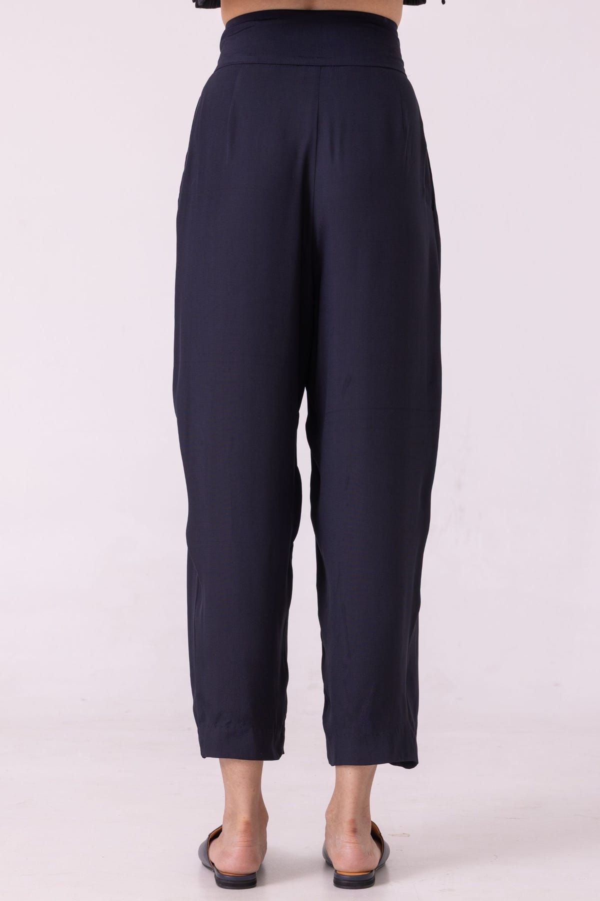 Elinor Black Barrel Pants - image 9