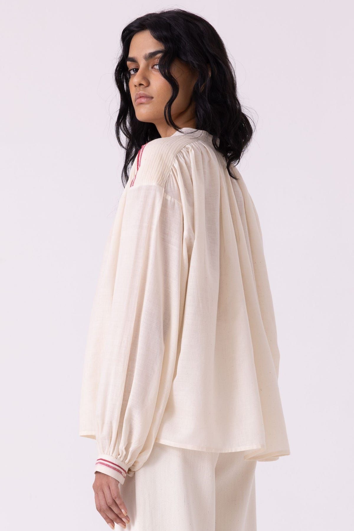 Sveta Off White Handwoven Top - image 11
