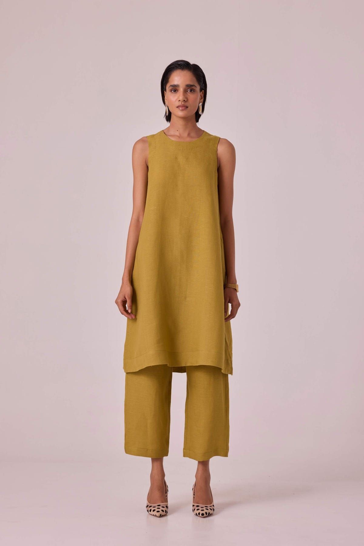 Nailah Olive Linen Set - image 1