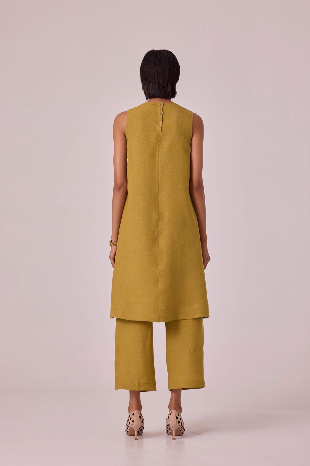 Nailah Olive Linen Set - image 11