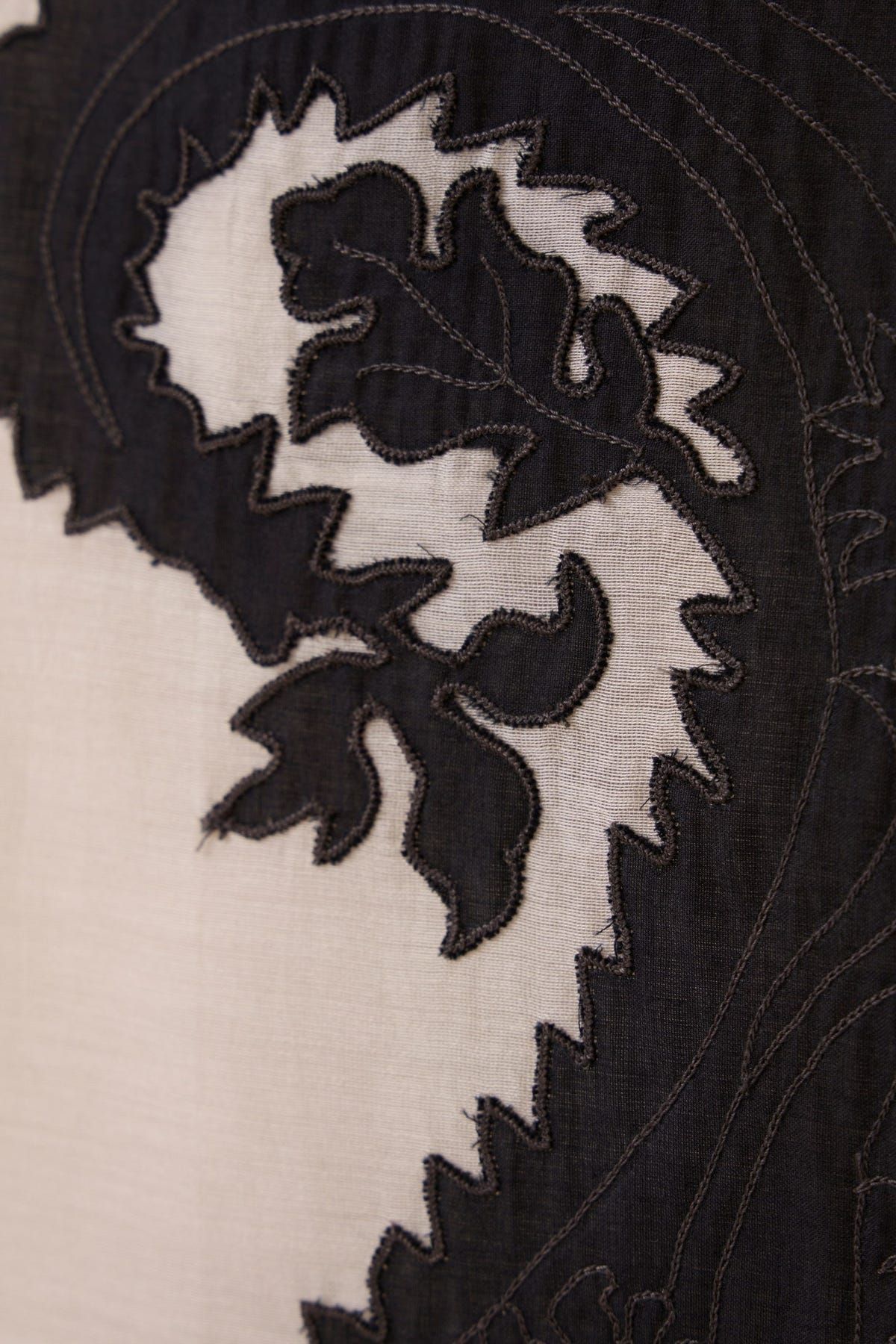 Cersei Paisley Embroidered Dress - image 5