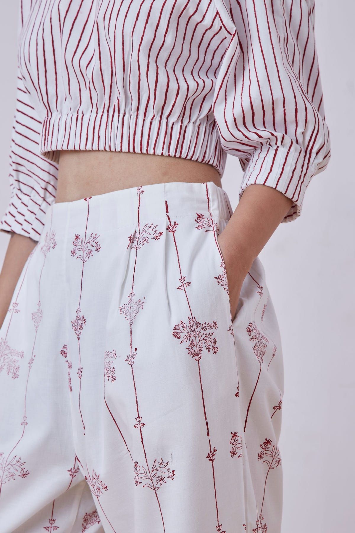 Ratan Red Hand Printed Set - image 9