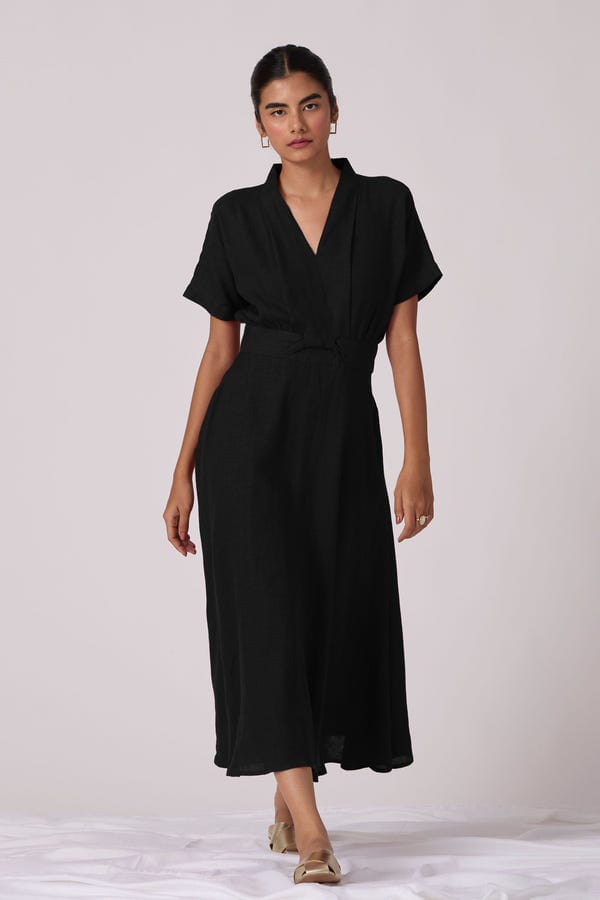 The Summer House — Miyake - Noir