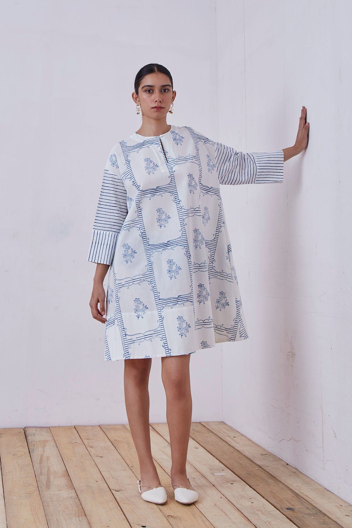 Dalip Blue Hand Printed Dress - image 4