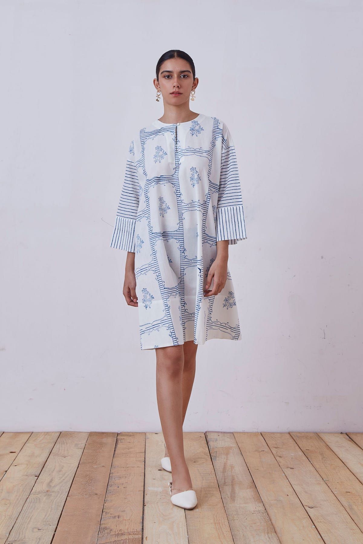 Dalip Blue Hand Printed Dress - image 6
