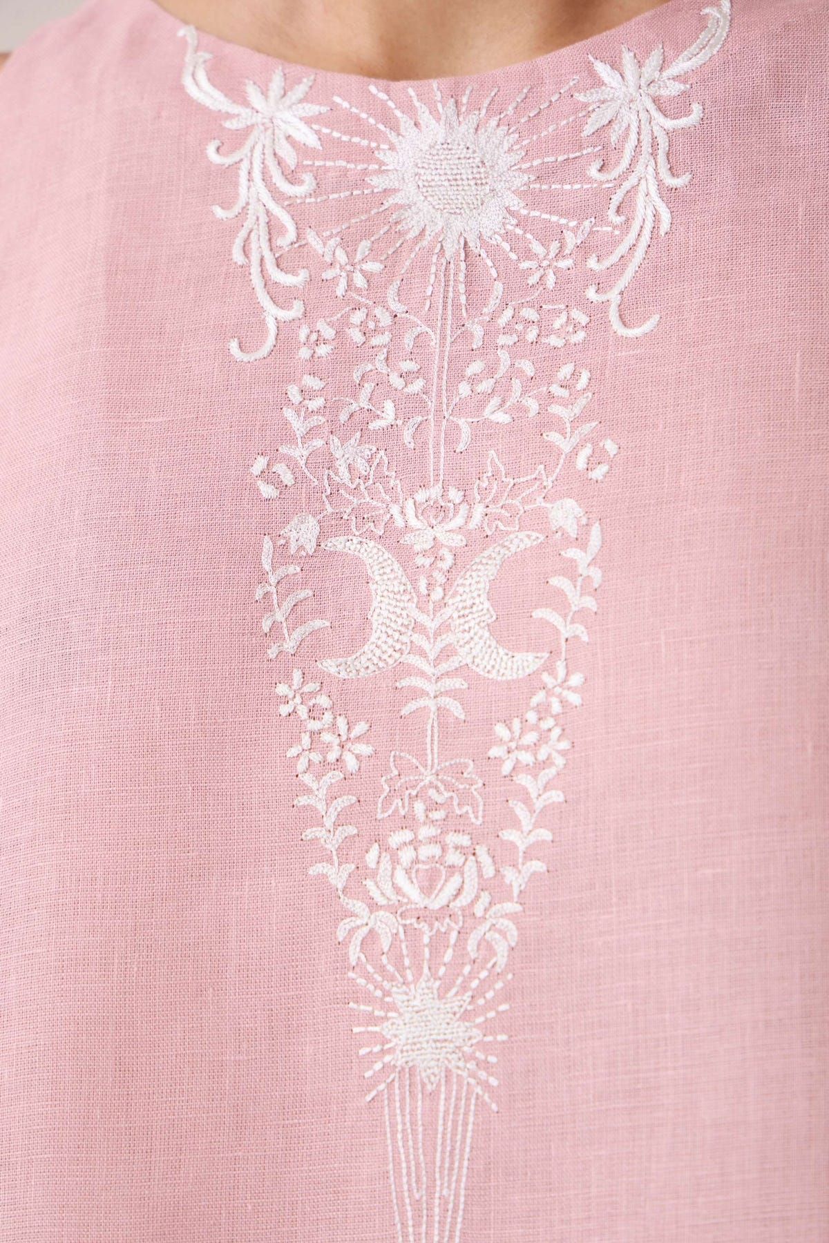 Evora Rose Embroidered Top - image 6