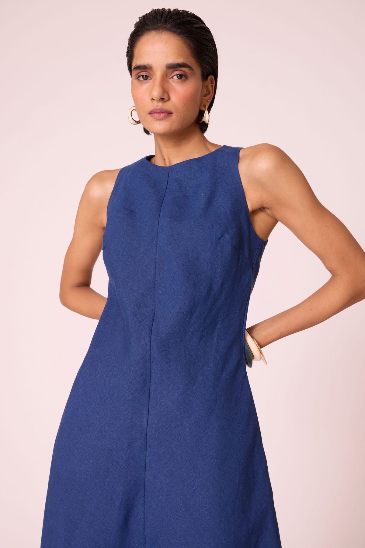 Naomi Ink Blue Linen Midi Dress - image 4