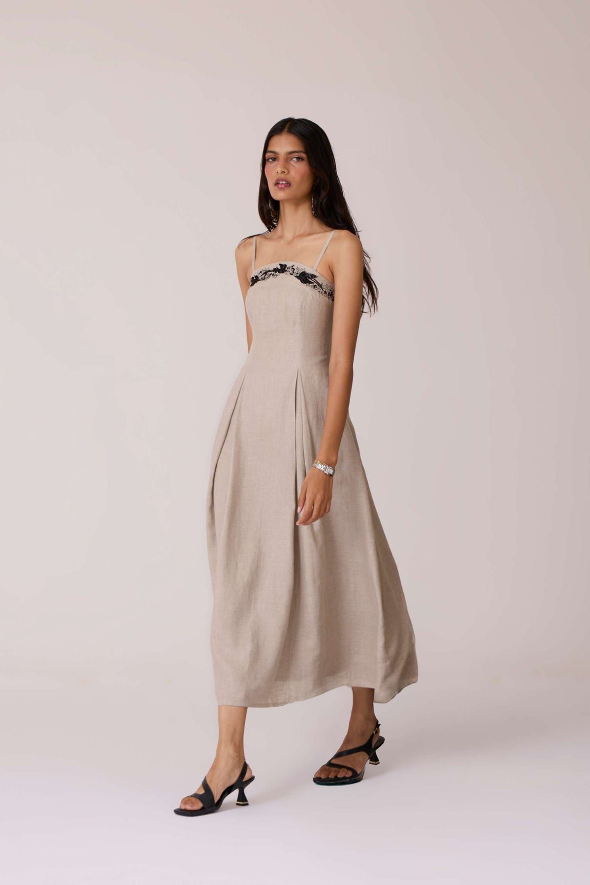 Suhjan Beige Linen Dress - image 12