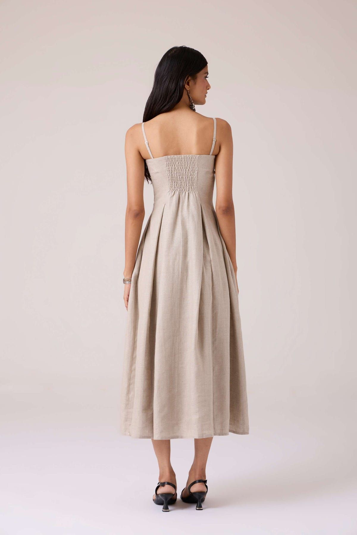 Suhjan Beige Linen Dress - image 14