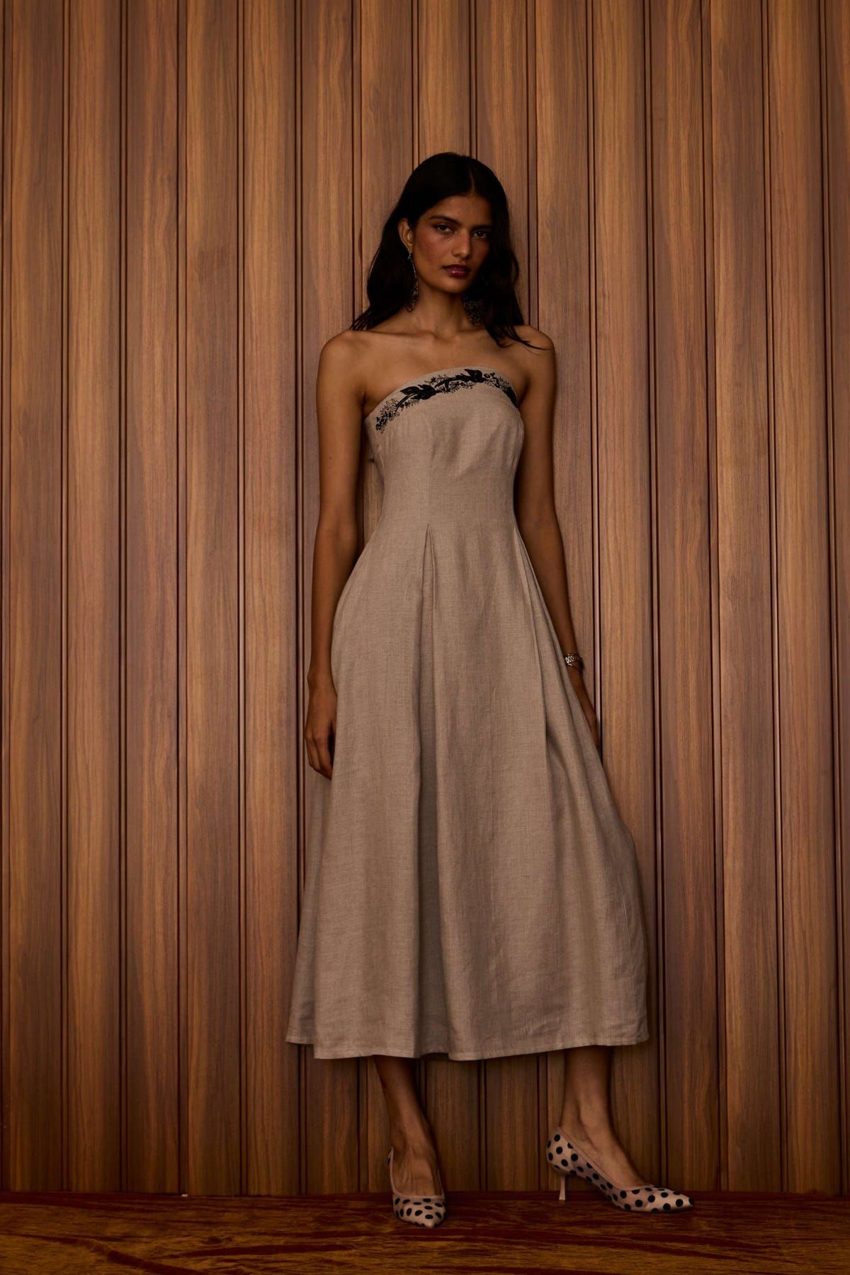 Suhjan Beige Linen Dress - image 15