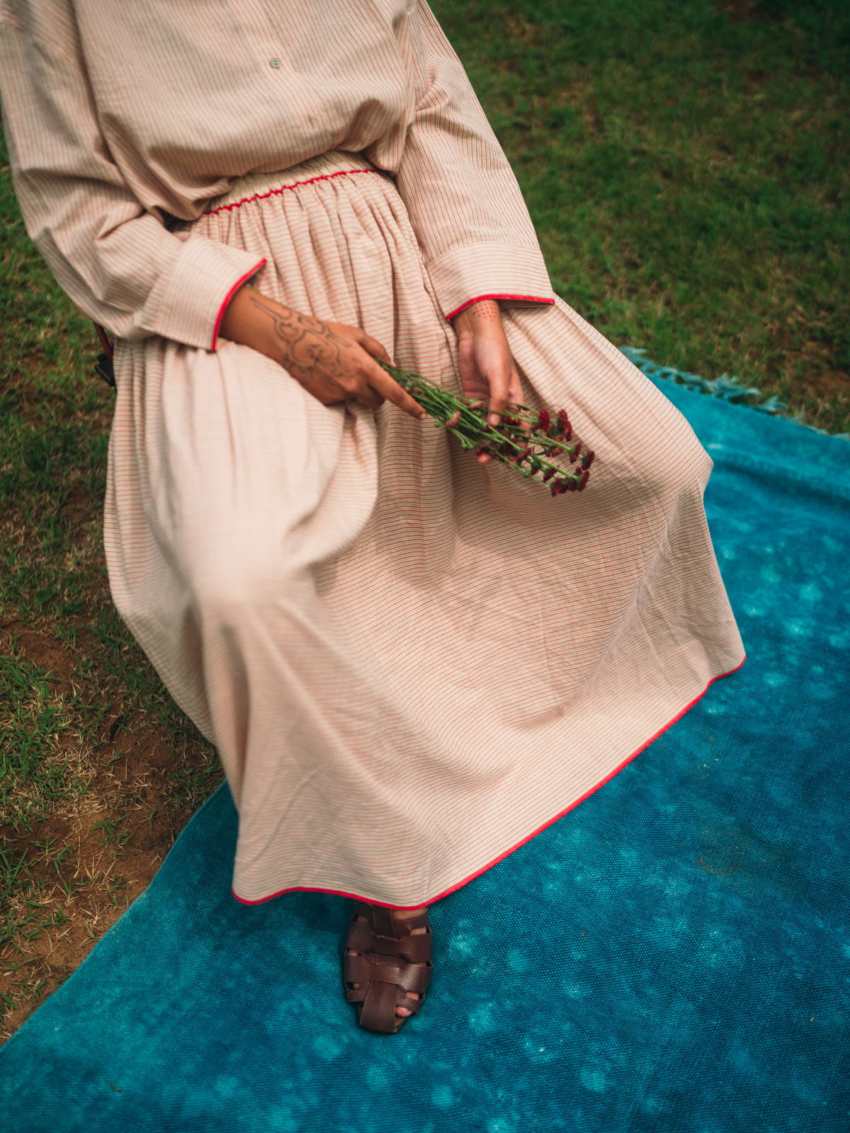 Sand-striped skirt - image 5