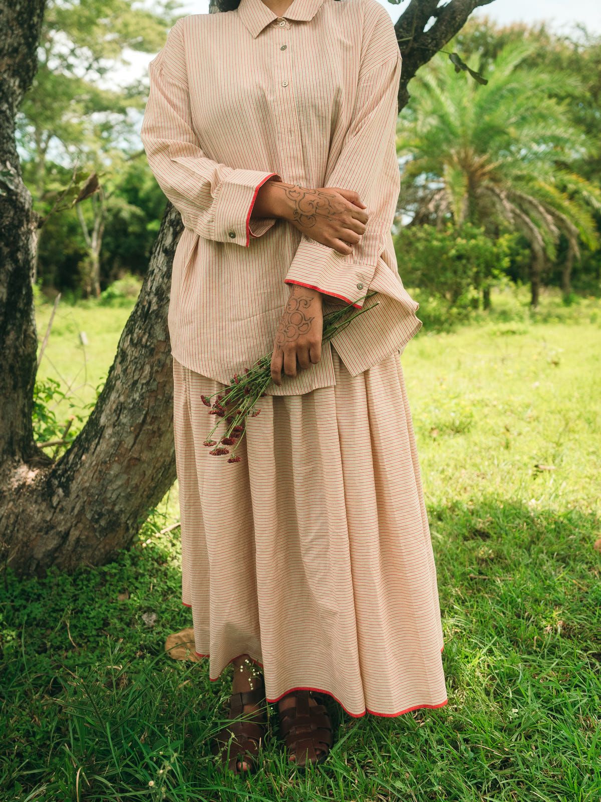Sandstriped skirt set - image 7