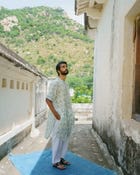 Gulabi Kaftan view 8