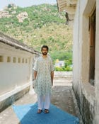 Gulabi Kaftan view 9