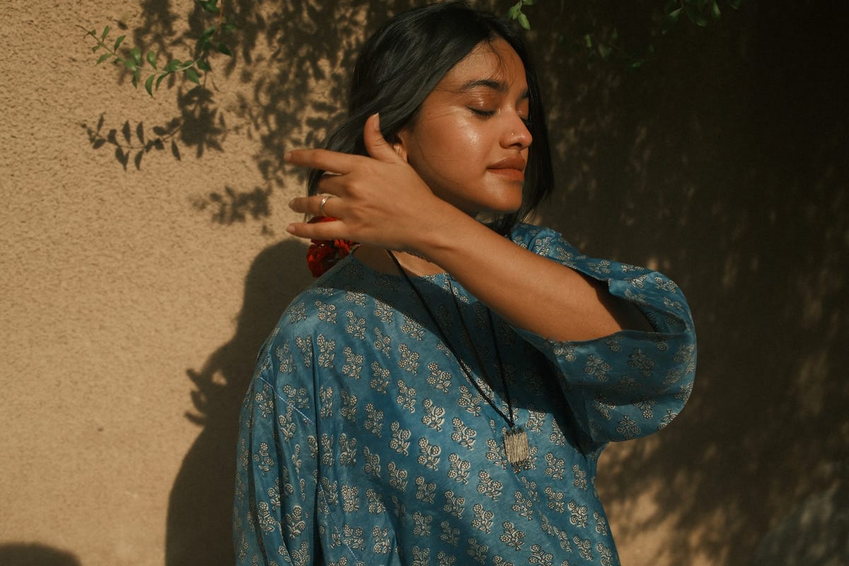 Ela - Indigo silk - image 8