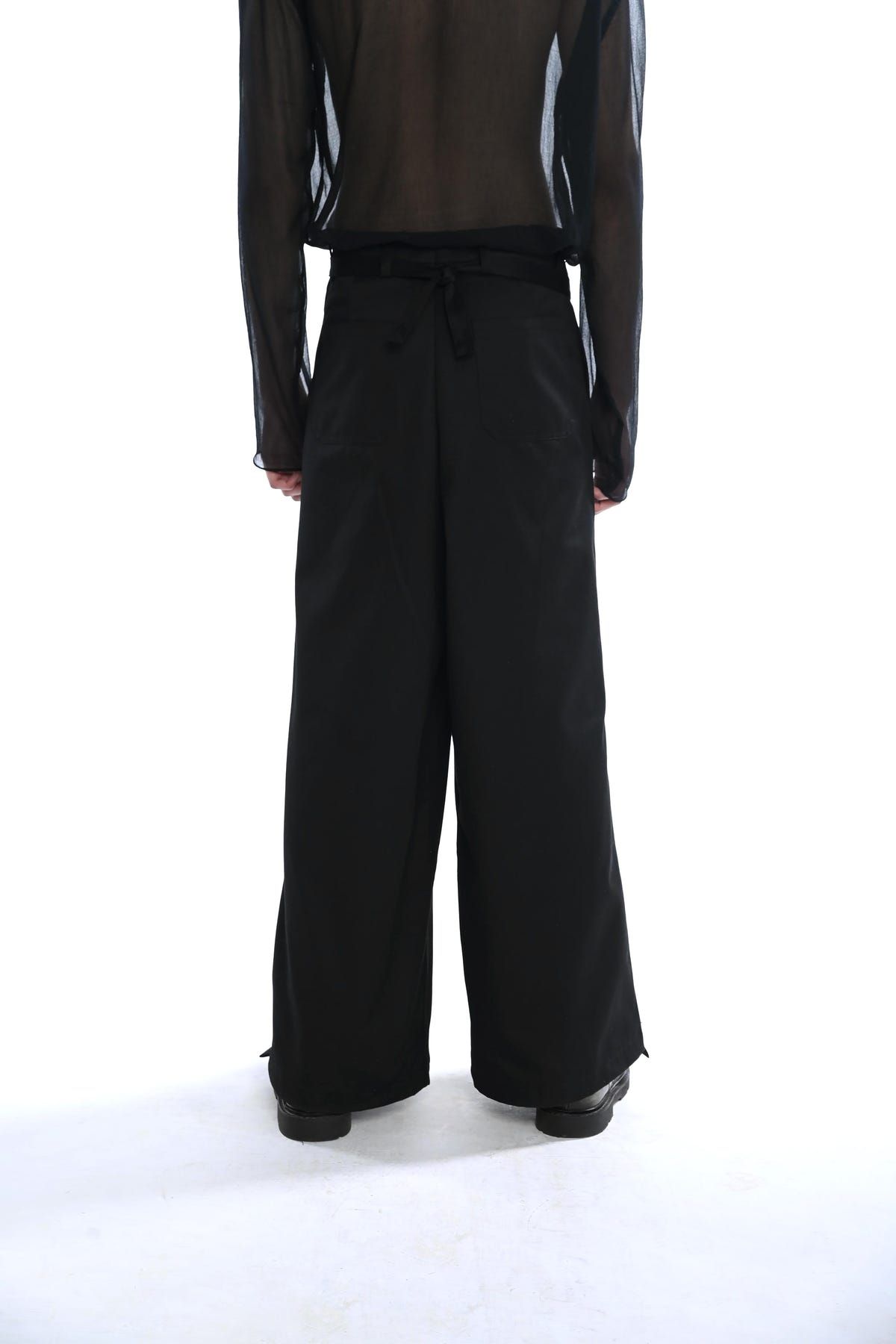 Devil'S Drape - image 4