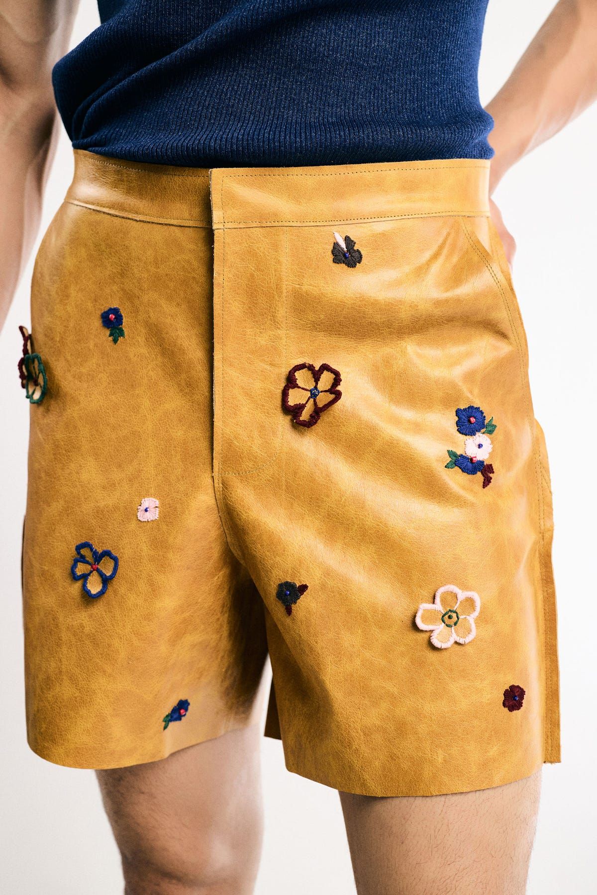 Flower Valley Shorts - image 3