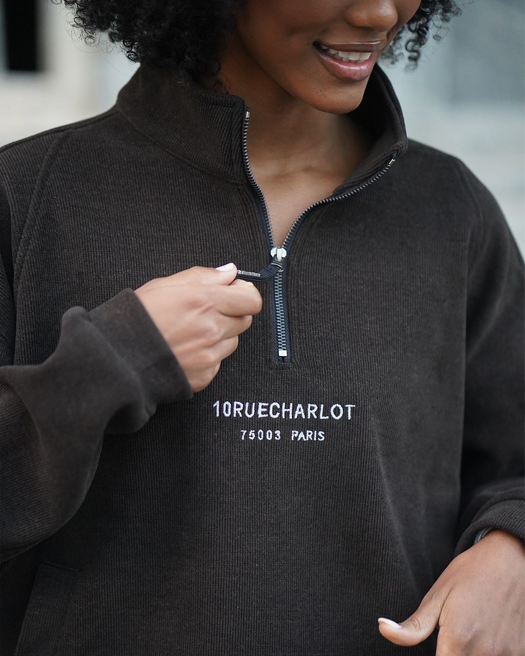 Quarter zip sweatshirt - image 4