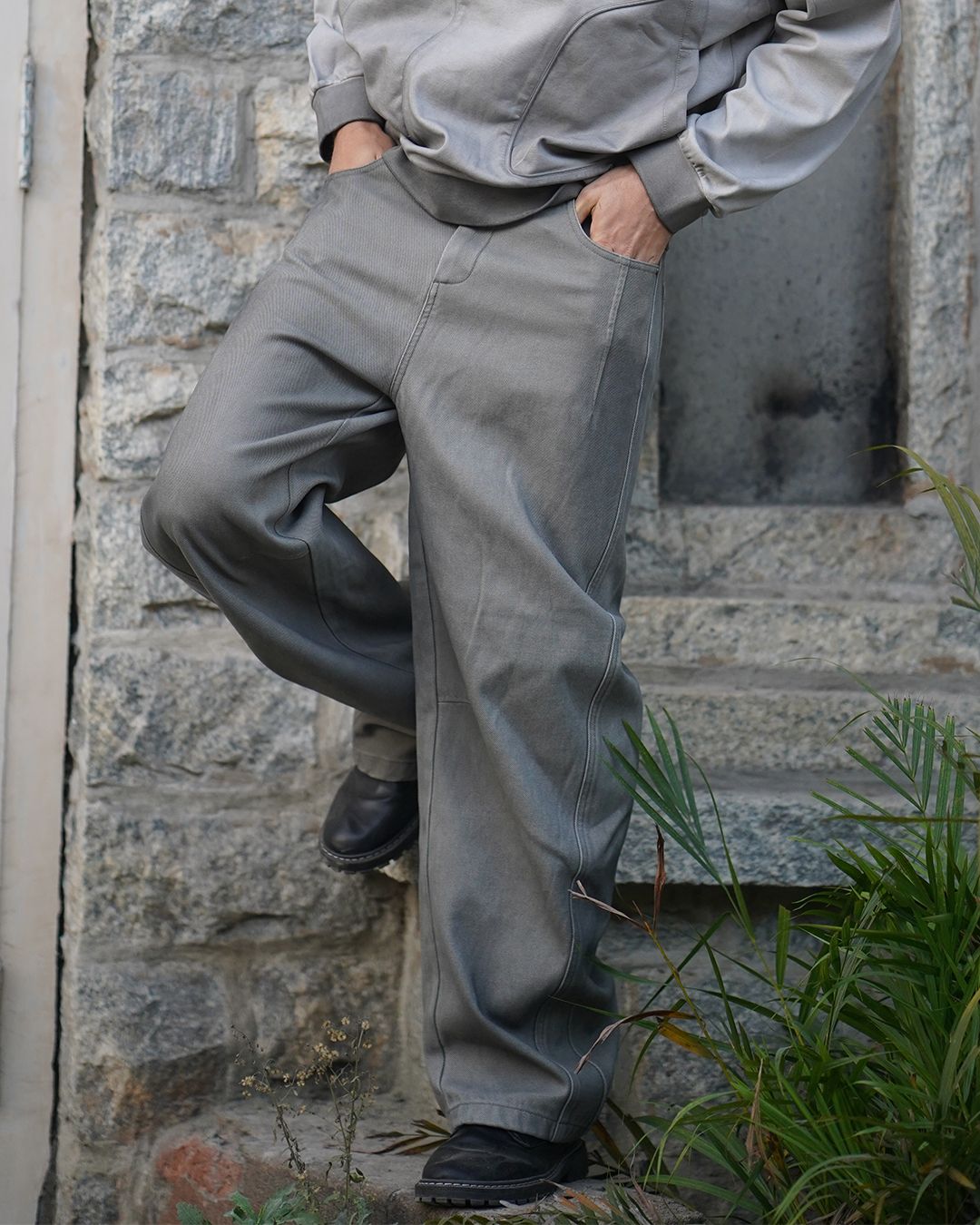 Patch Grey velvety cotton twill denim - image 3