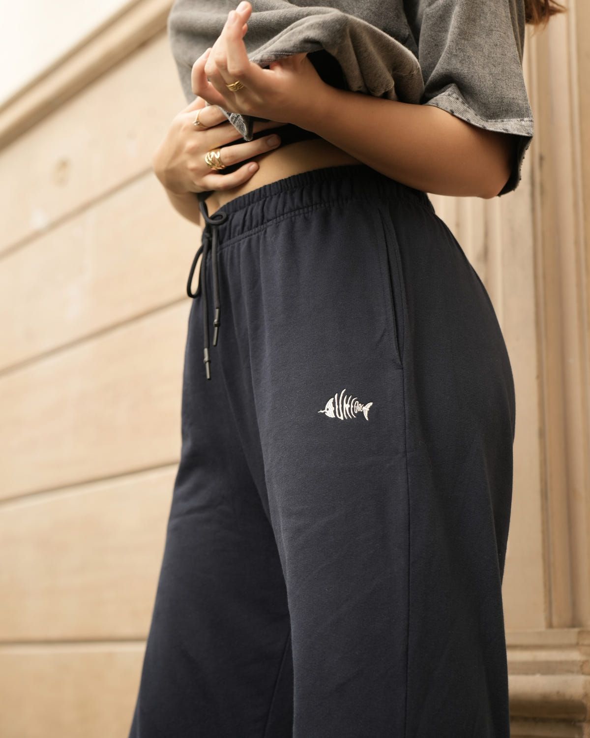 Lightweight cotton sweatpants - image 1