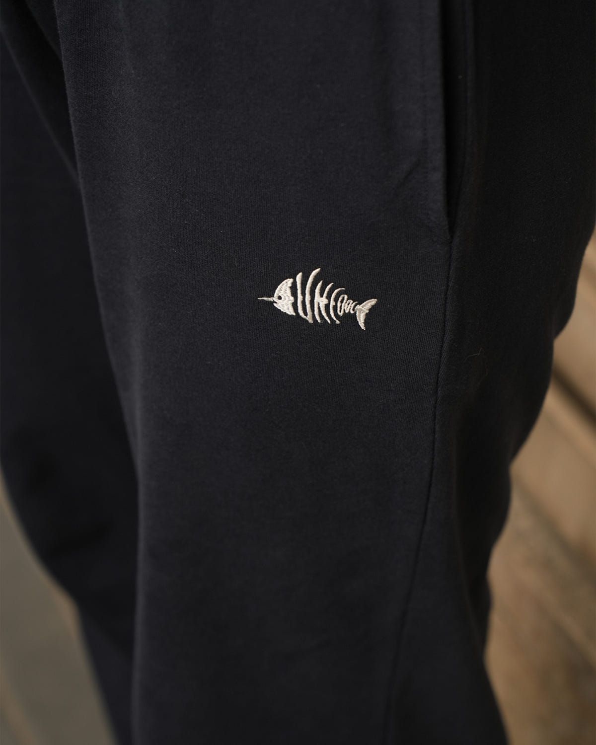 Lightweight cotton sweatpants - image 4